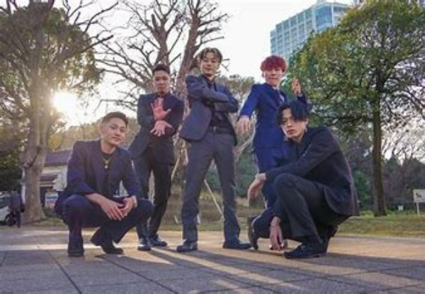 コムドットの1人あたりの現在の収入(月収)がヤバい！